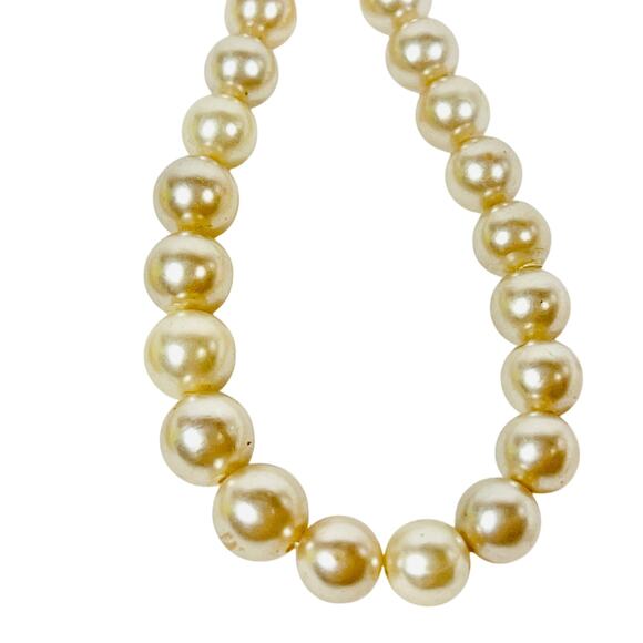 Vintage Faux Pearl Graduated Hand Knotted Necklace Jewelry 13" - Picture 1 of 5